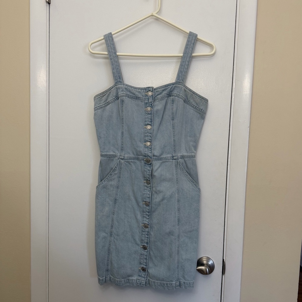 Levi’s Light Wash Denim Dress